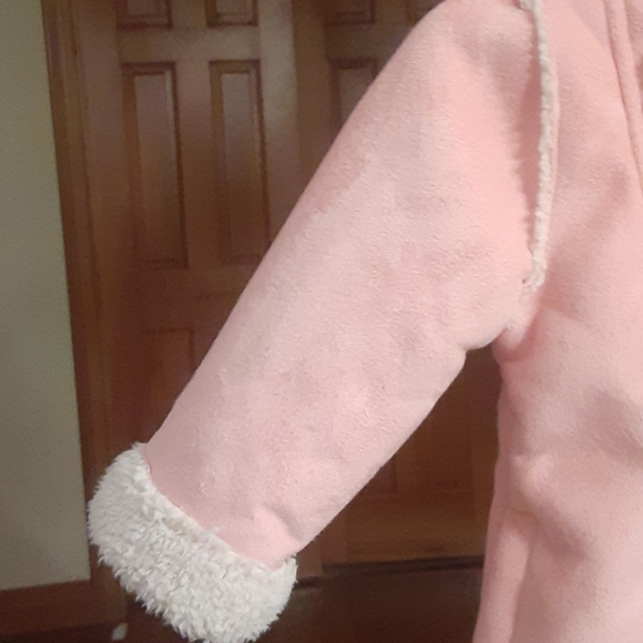 Old Navy faux suede hooded infant jacket - Picture 3 of 10